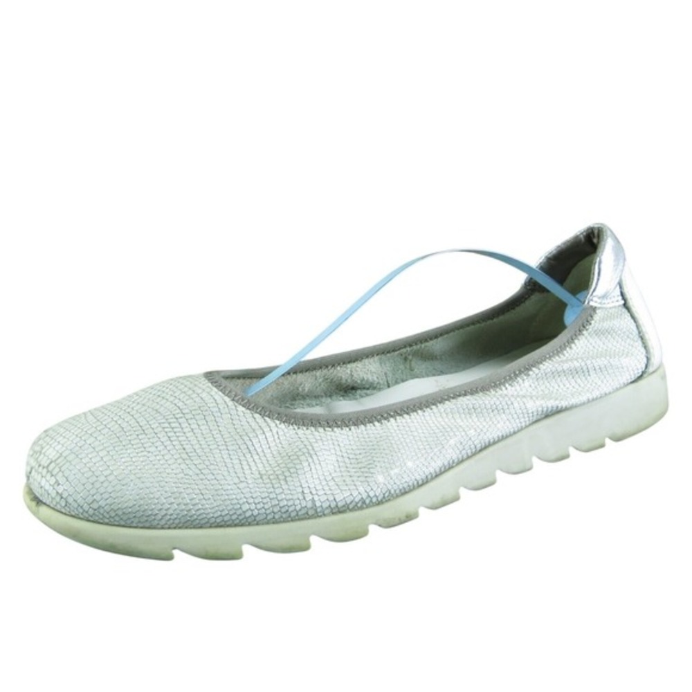 The FLEXX Women's Bone Flat‎ White Leather Size 9M Used 2025